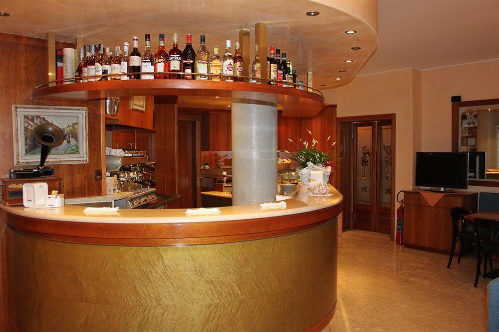 אבנו טרמה Hotel Rosa מראה חיצוני תמונה