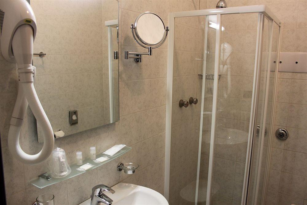 אבנו טרמה Hotel Rosa מראה חיצוני תמונה