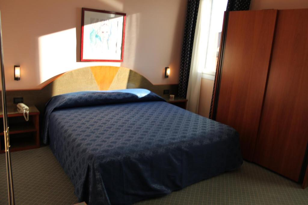 אבנו טרמה Hotel Rosa חדר תמונה